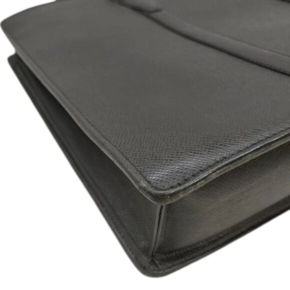 222280BO (L4) Louis Vuitton Crossbody Bag Black Taiga Leather - Picture 5 of 9